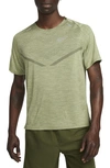 Nike Men's Techknit Dri-fit Adv Short-sleeve Running Top In Green