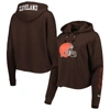 NEW ERA NEW ERA BROWN CLEVELAND BROWNS FOIL SLEEVE PULLOVER HOODIE
