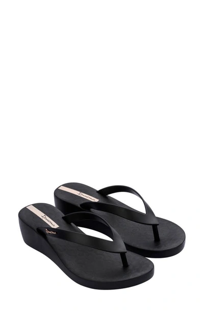 Ipanema Selfie Wedge Flip Flop In Black