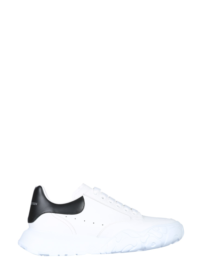 Alexander Mcqueen Court Trainer Sneaker In White/black