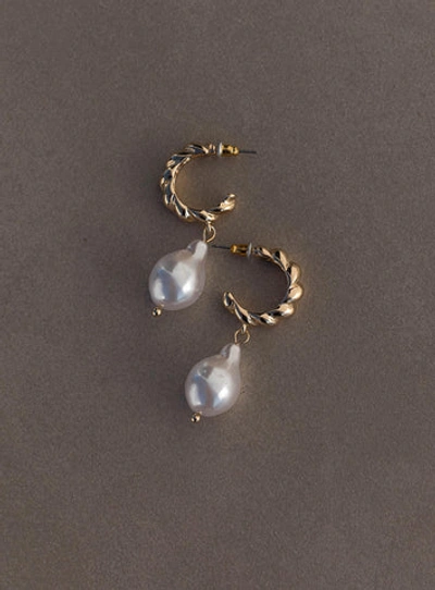 Princess Polly Jaxson Pearl Drop Earrings In Gold