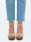 Therapy Camellia Heel In Cashew