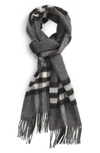 Burberry The Classic Check Cashmere Scarf In Mid Gray