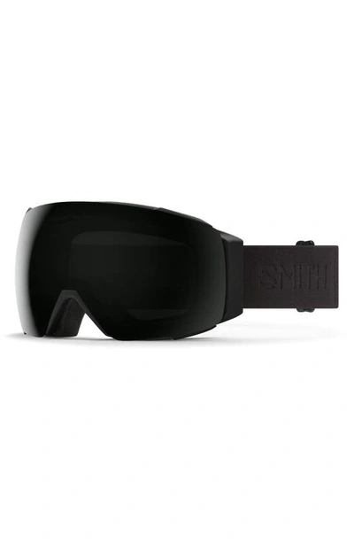 Smith I/o Mag™ 154mm Snow Goggles In Blackout / Chromapop Sun Black