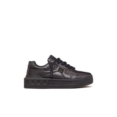 VALENTINO GARAVANI BLACK ONE STUD XL LOW-TOP SNEAKERS,YS0G37XTM18658226