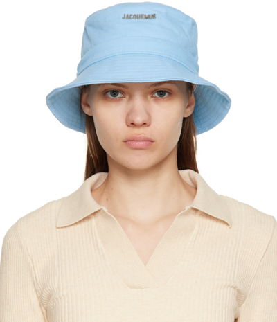 Jacquemus Le Bob Gadjo Cotton Logo Bucket Hat In Light Blue