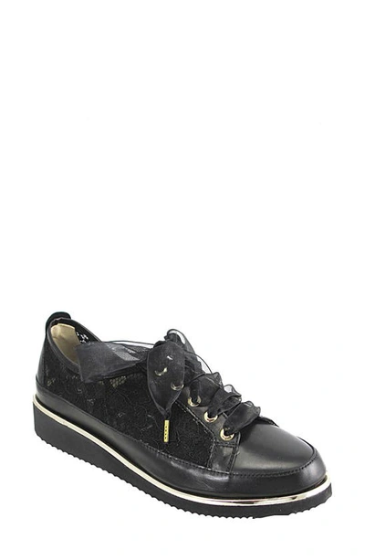 Ron White Novalee Lace Sneaker In French Navy
