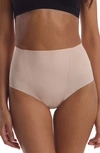 Commando Zone Smoothing Brief In Tnu-beige