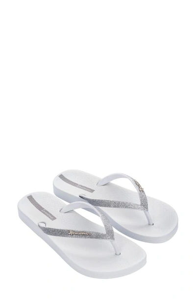 Ipanema Ana Sparkle Flip Flop In White