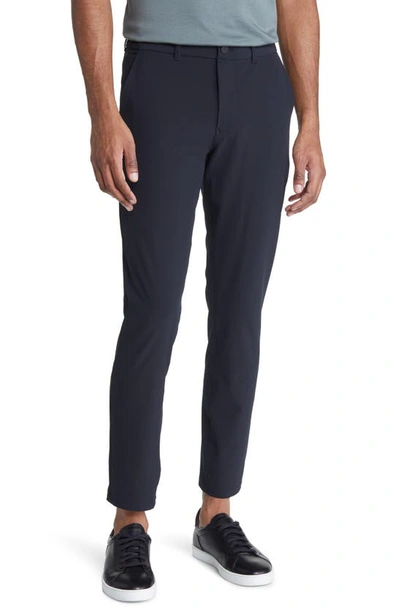 Mizzen + Main Helmsman Slim Fit Stretch Flat Front Golf Trousers In Black Solid