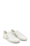 Veja White Low-top Sneakers With Logo Patch In Leather Unisex  In Extra-white Sable