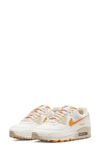 Nike Air Max 90 Se Sneakers In Phantom/ Curry/ Sand Drift