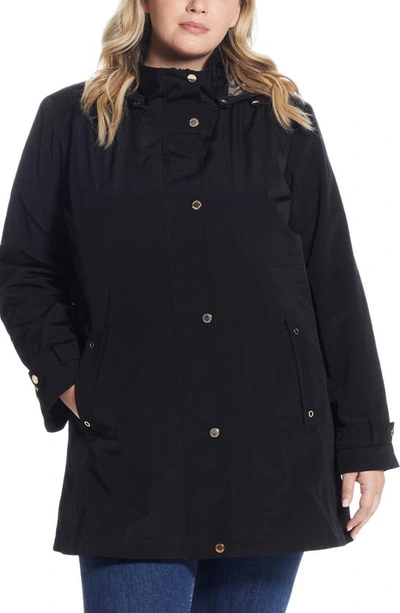 Gallery Water Resistant Raincoat In Black