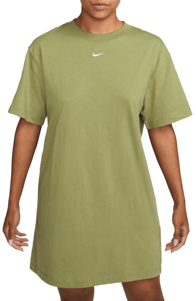 Nike Sportswear Essential T-shirt Dress In Green