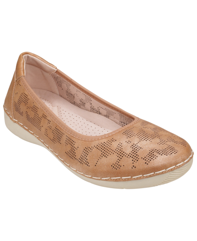 Gc Shoes Kiana Tan Flat Sandals In Brown