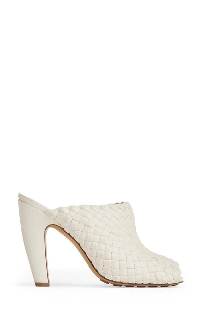 Bottega Veneta Canalazzo Woven Mule In Bianco