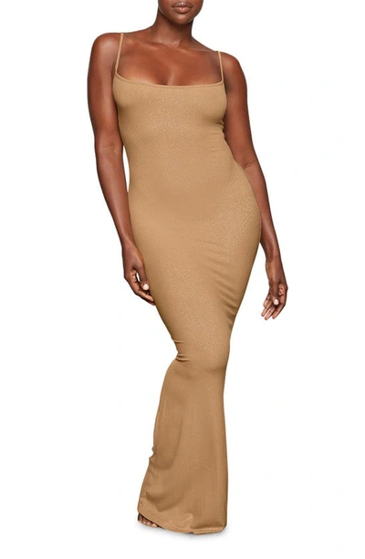 Skims Ribbed Long Slipdress In Camel Foil