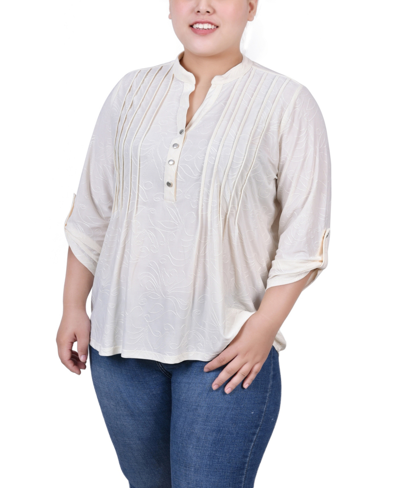 Ny Collection Plus Size 3/4 Roll Tab Pullover Top In Egret
