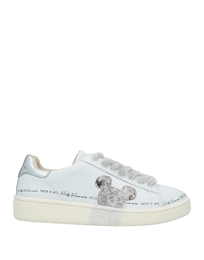 Moaconcept Sneakers In White