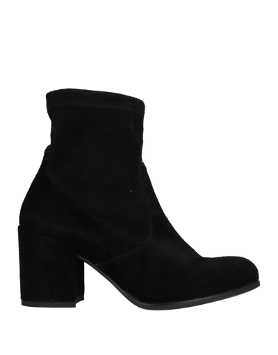 Primadonna Ankle Boots In Black