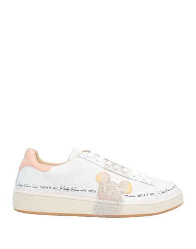 Moaconcept Sneakers In White