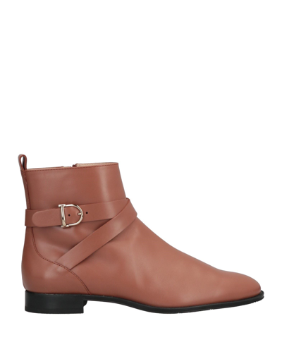 Tod's Ankle Boots In Brown