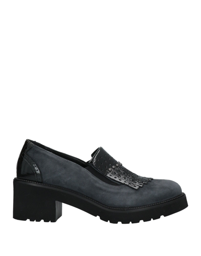 Donna Soft Loafers In Lead