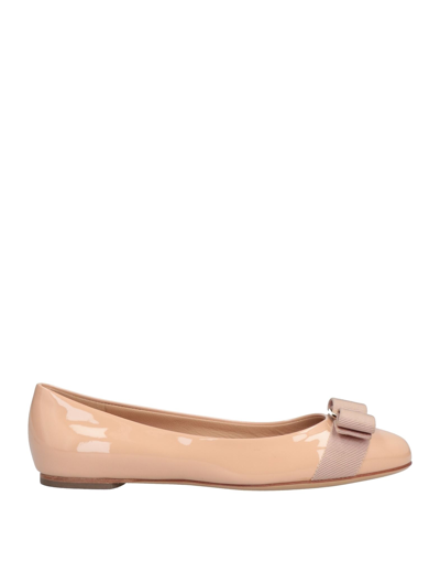 Ferragamo Ballet Flats In Beige