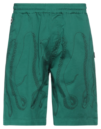 Octopus Man Shorts & Bermuda Shorts Emerald Green Size S Cotton, Elastane