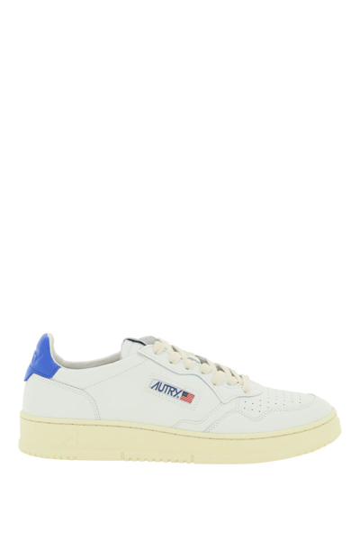 Autry Medalist Low Sneakers In Leather In White