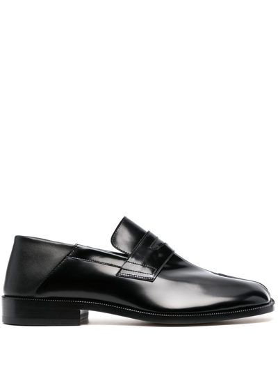 Maison Margiela Tabi Split-toe Patent-leather Loafers In Black