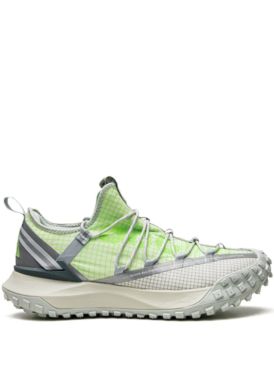 Nike Acg Mountain Fly Low Sneakers In Green