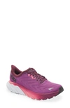 Hoka Arahi 6 Running Shoe In Grape Wine / Beautyberry