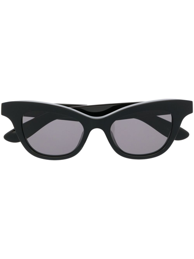 Alexander Mcqueen Tinted Lens Cat Eye Sunglasses In Black