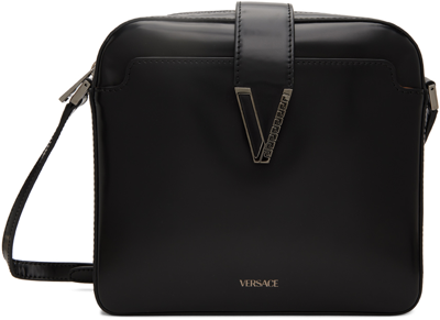 Versace Black V Greca Messenger Bag In 1b00e Nero-rutenio
