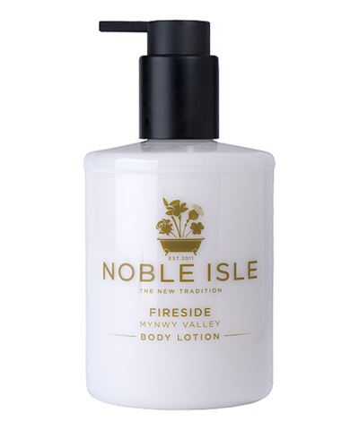 Noble Isle Fireside Body Lotion 250 ml In White