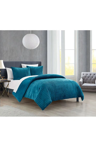 Chic Fergus Channle Quilted Faux Fur Comforter Set In Teal