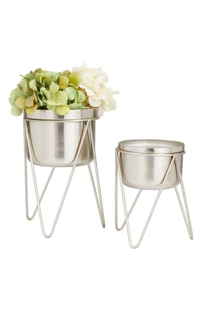 Cosmo By Cosmopolitan Standing Iron Planter In Silver