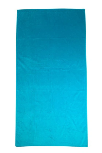 Dohler Luxury Hotel Solid Pool Towel In Turquoise