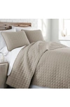 Southshore Fine Linens Ultra-soft Oversized Quilt Set In Sandy Taupe
