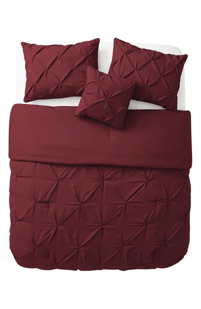 Shop Vcny Home 4-piece Carmen Bedding Set In Burg