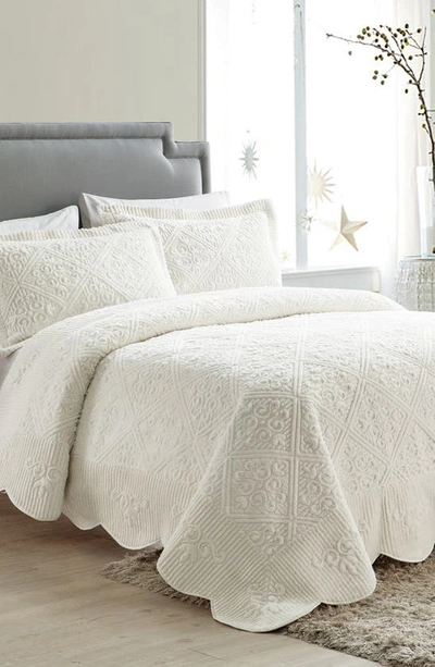 Vcny Home Westland Quilted Plush Bedspread Set In Ivory