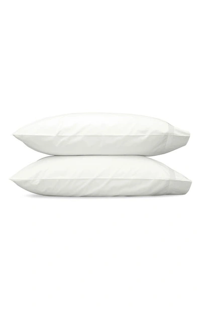 Matouk Lowell 600 Thread Count Pillowcase In Bone/ Bone