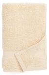 Matouk Lotus Fingertip Towel In Champagne