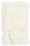 Matouk Lotus Fingertip Towel In Ivory