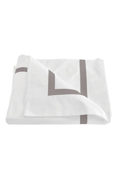 Matouk Lowell Duvet Cover In Platinum