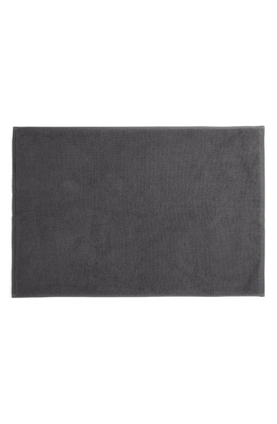 Parachute Classic Turkish Cotton Tub Mat In Coal