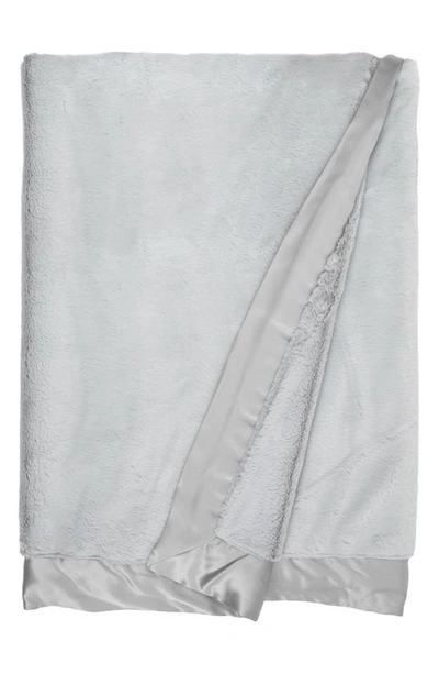 Little Giraffe Luxe Big Kid Blanket In Silver