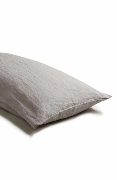 Piglet In Bed Set Of 2 Linen Pillowcases In Dove Gray