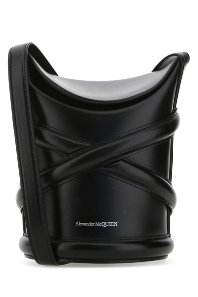 ALEXANDER MCQUEEN ALEXANDER MCQUEEN BLACK LEATHER THE CURVE BUCKET BAG